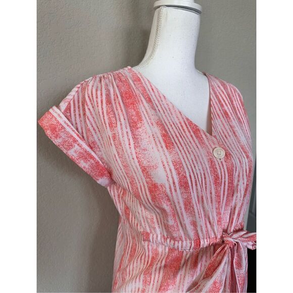 Rock Republic Pink White Tie Front Short Sleeve Button Down Dress - Picture 2 of 6